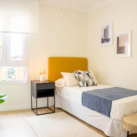 Apartment Hideaway Near
